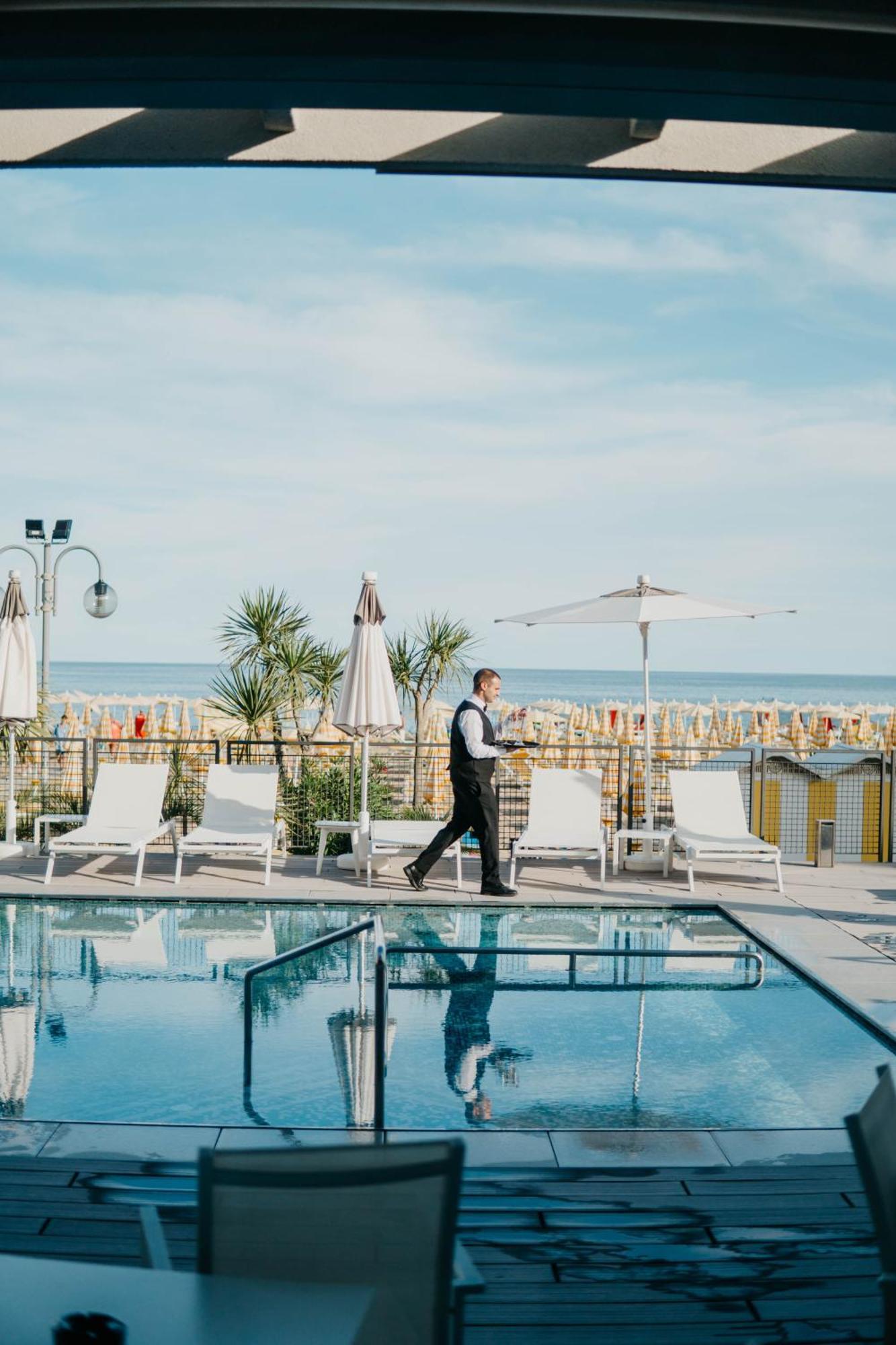 Hotel Adlon Lido di Jesolo Buitenkant foto